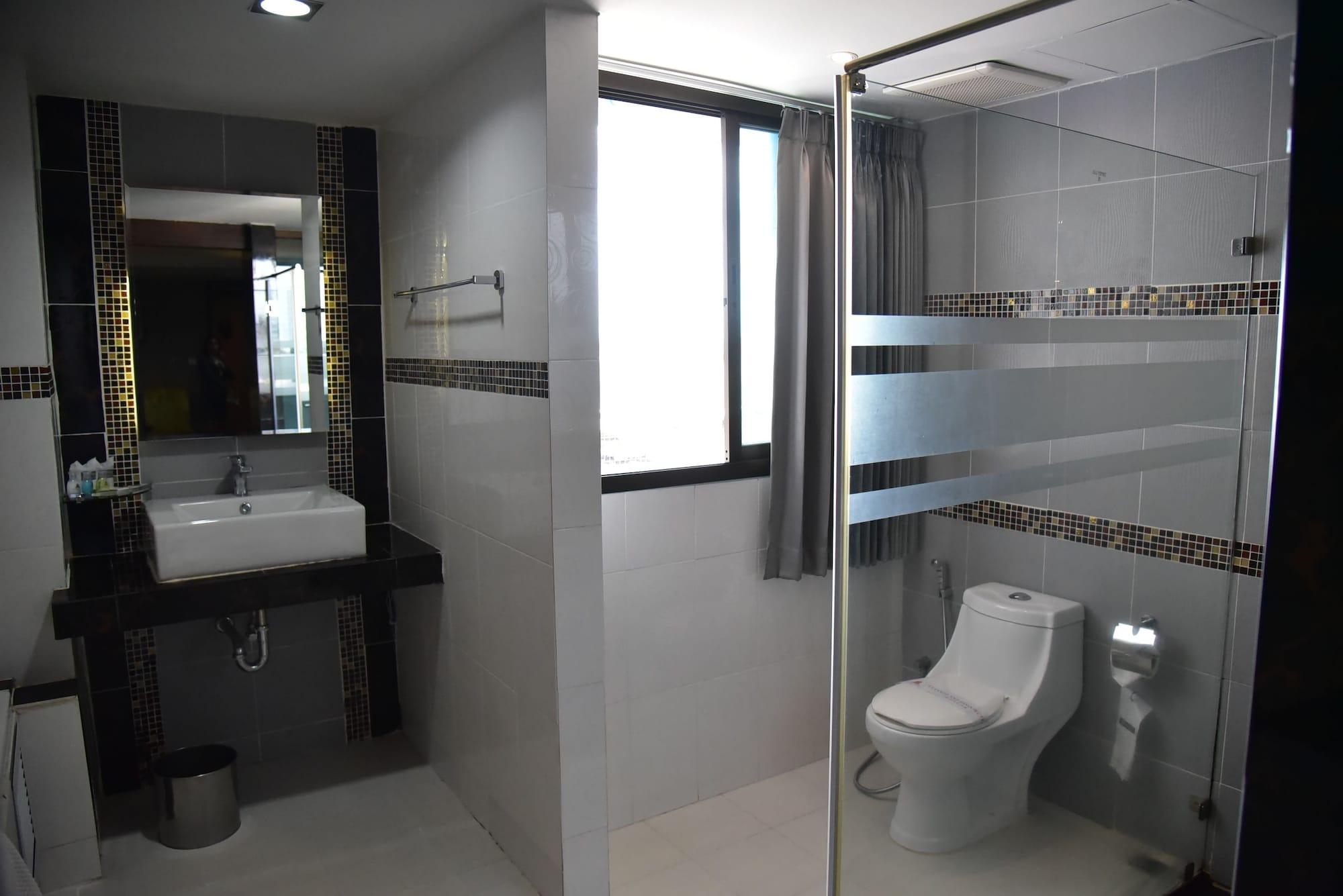 Grand Pink Hotel Hatyai Hat Yai Ngoại thất bức ảnh