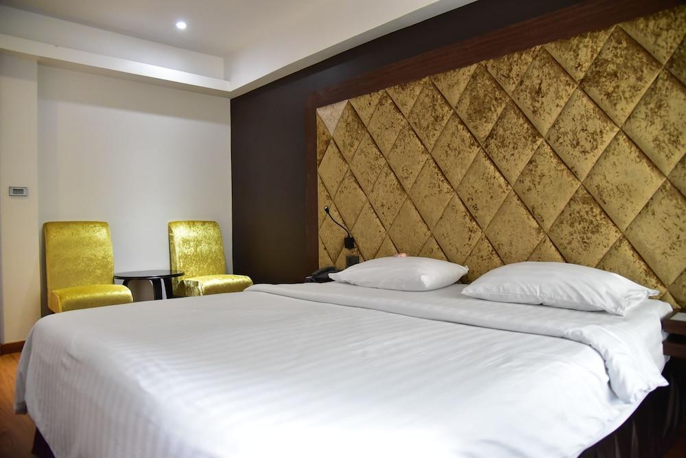 Grand Pink Hotel Hatyai Hat Yai Ngoại thất bức ảnh