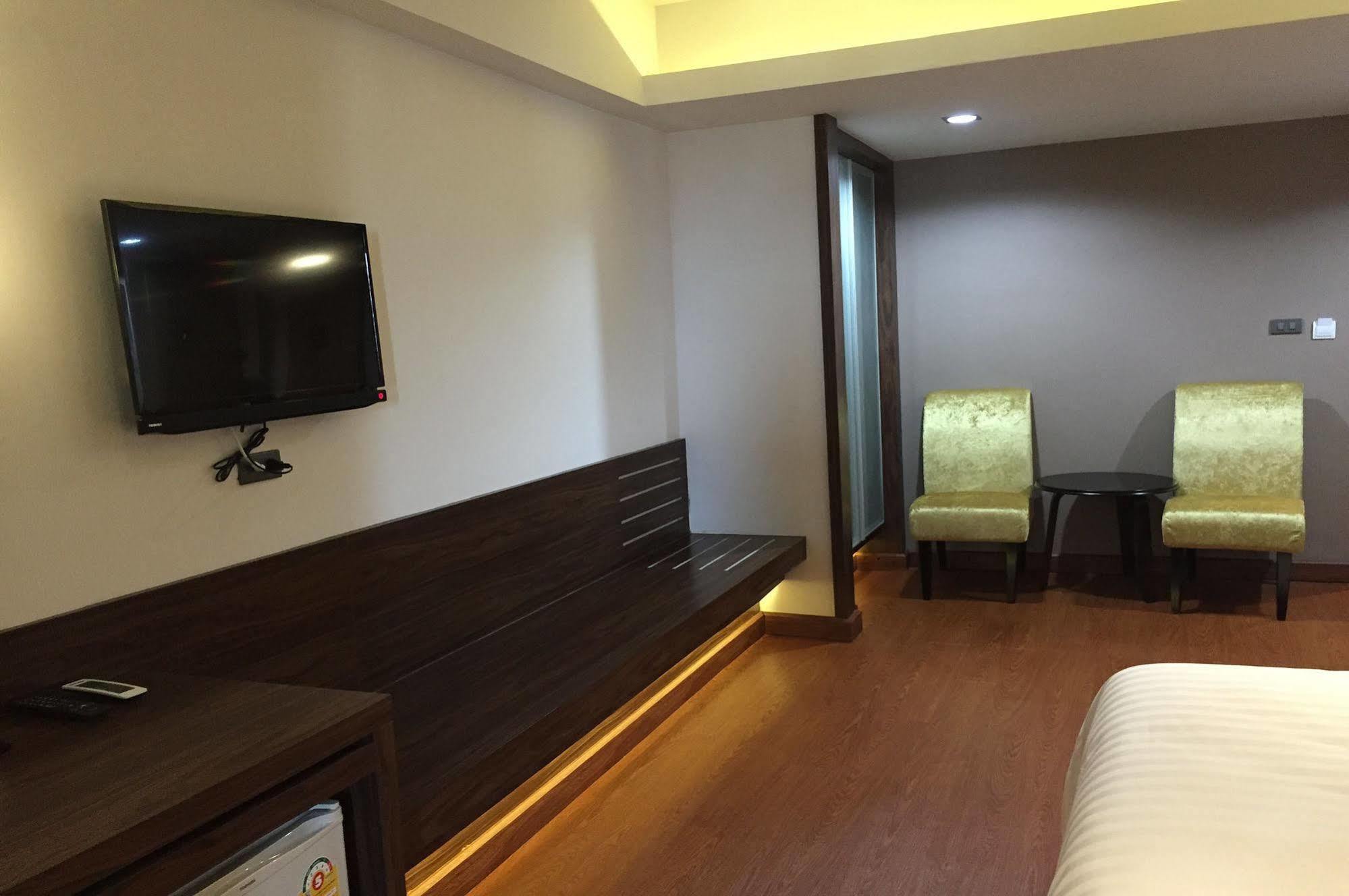 Grand Pink Hotel Hatyai Hat Yai Ngoại thất bức ảnh
